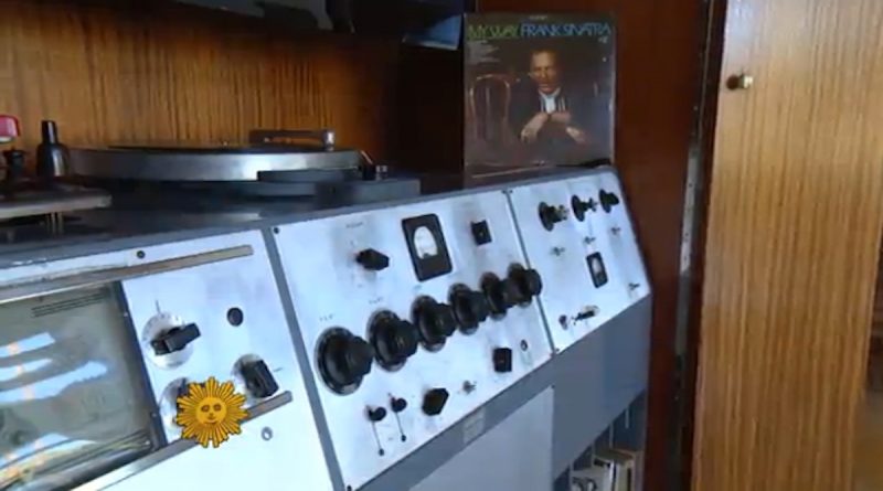 Frank Sinatra's amazing stereo system at his Palm Springs home as featured on CBS This Morning
