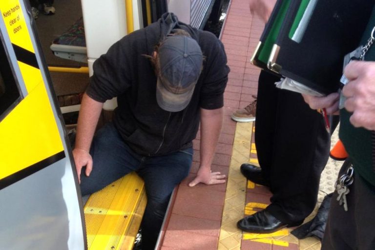 Video: Commuters Prove Mankind Can be Good By Rescuing Stuck Train Passenger