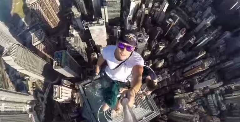 This Guy’s Skyscraper Selfie Beats All of Your Selfies