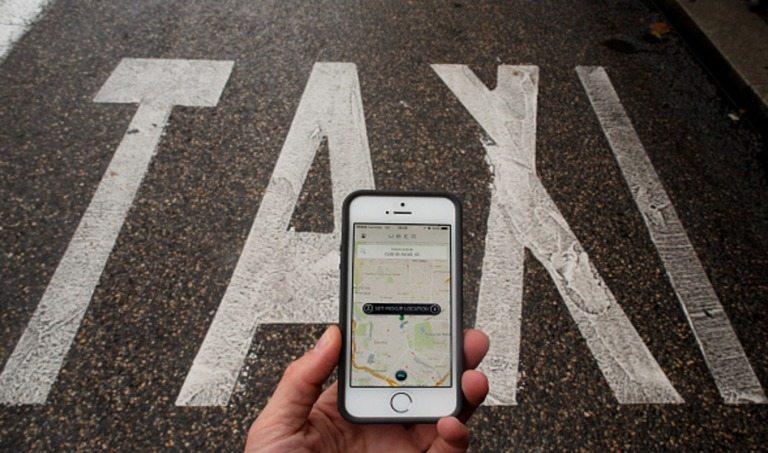 Uber is now paying drivers instantly