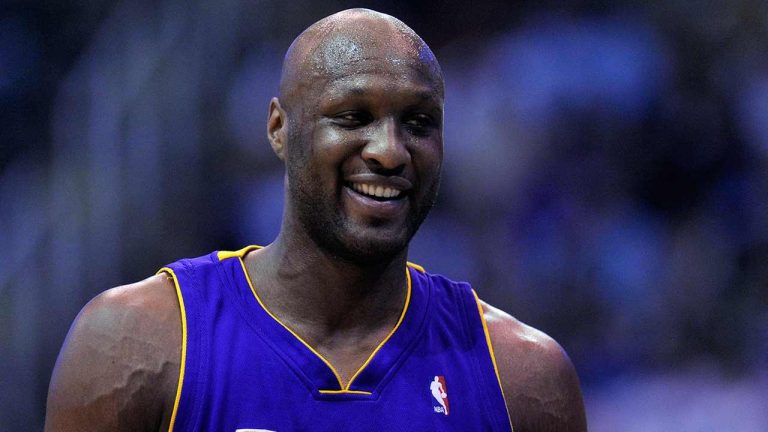 Lamar Odom removed from plane for being too drunk