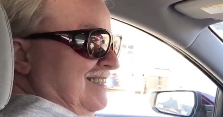 Video: Uber passenger discovers her driver is the AOL ‘You’ve got mail’ guy