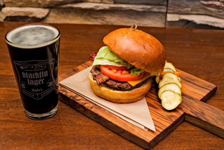 A hamburger and beer at Babe's in Rancho Mirage