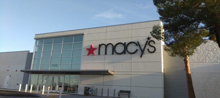 Man arrested for threatening Macy’s employees with pellet gun