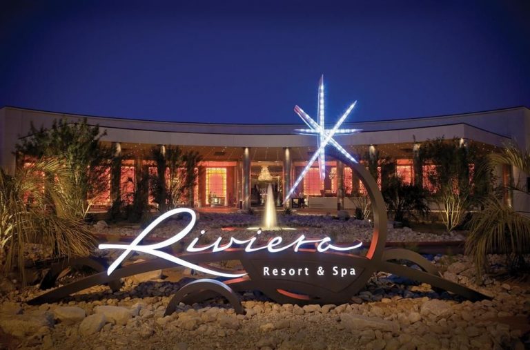 Riviera Palm Springs hosting job fair