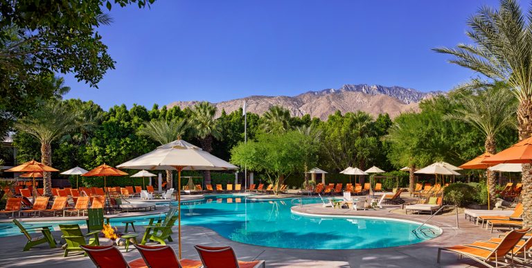 Riviera to host free pool parties in Palm Springs