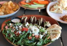 Luna Grill is now open in Palm Desert