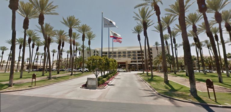 You can get free booze and grub at the Desert Springs Marriott on Friday