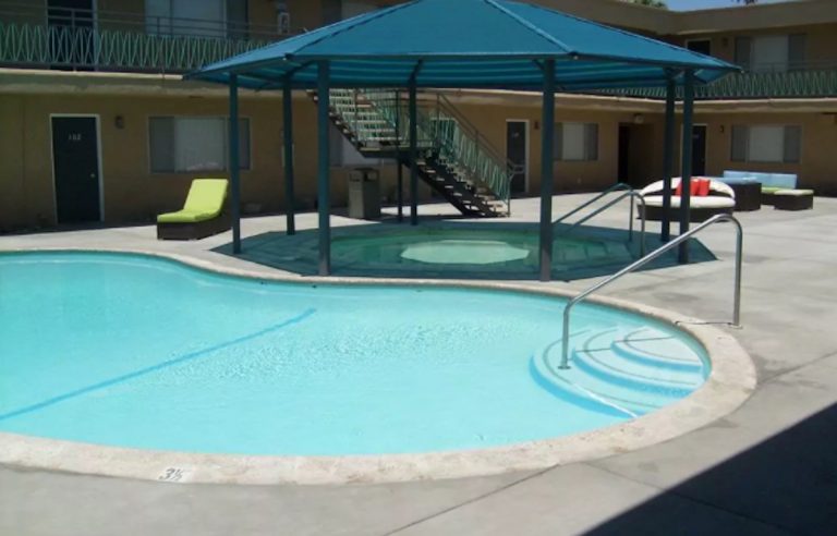 8-year-old drowns at Desert Hot Springs resort