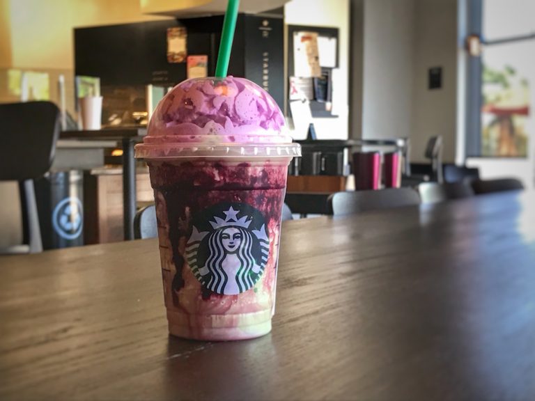 I tried the new Starbucks Zombie Frappuccino and it’s actually really good