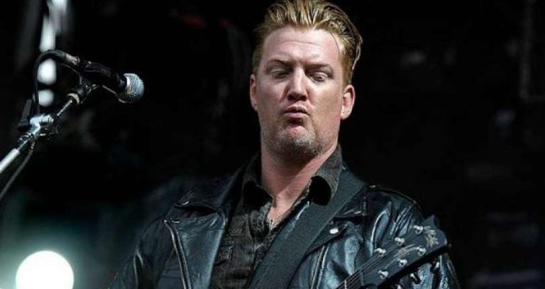 Josh Homme apologizes after kicking woman in the head