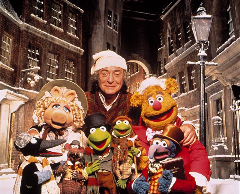 Christmas Carol Battle: Muppets are Better and Mickey can GTFO!