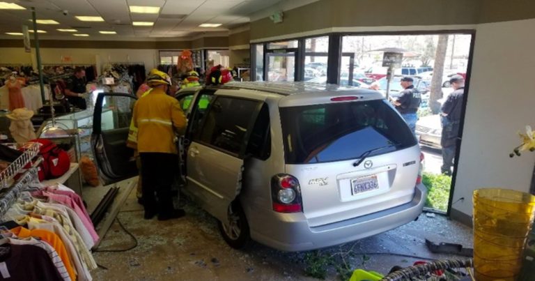 Two seriously injured after minivan crashes into Cathedral City thrift store