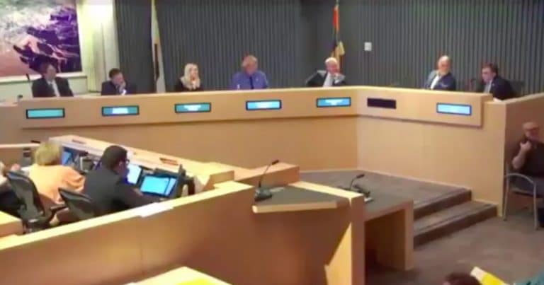 Christy Holstege calls out the Palm Springs Mayor for interrupting and ‘mansplaining’