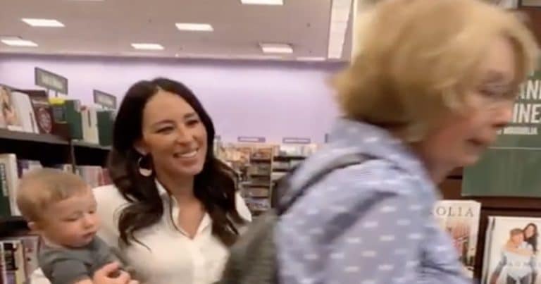 HGTV’s Joanna Gaines stop into the Palm Desert Barnes & Noble went as expected