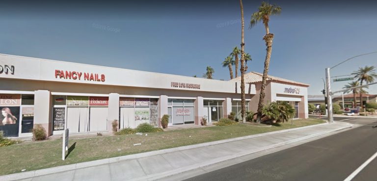 Two Indio strip malls have sold for $4.6 million