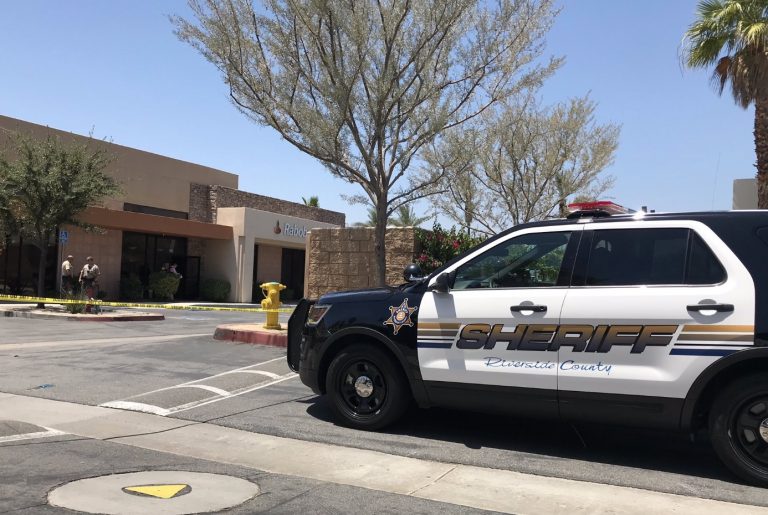 Police investigating bank robbery in Palm Desert