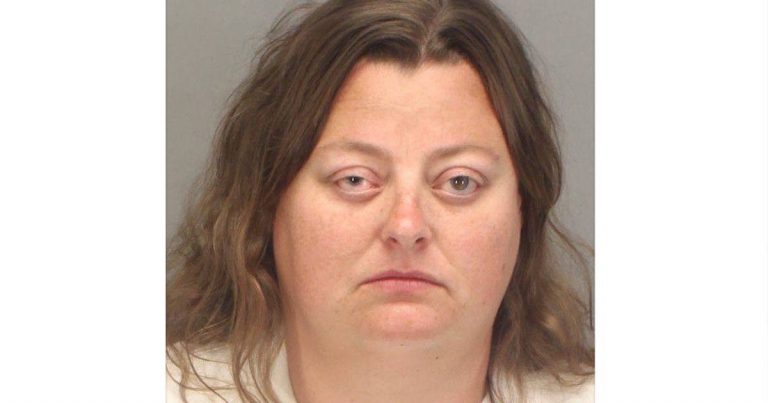 Desert Hot Springs woman arrested for allegedly giving young kids marijuana