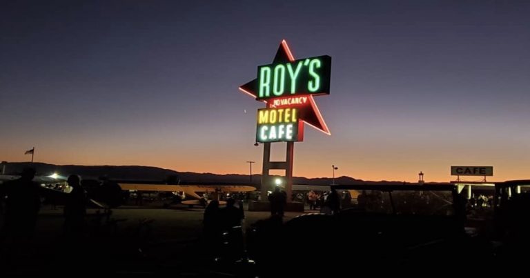 Roy’s in Amboy has a working sign for the first time since the 80s