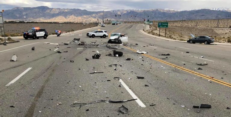 Woman suffers major injuries after 5-car crash in Palm Springs